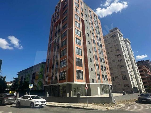 MERDİVENKÖY MAHALLESİ SIFIR BİNA 3+1 SATILIK DAİRE