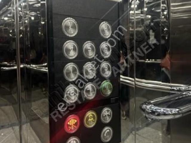 Merdivenköy'de Merkezi Konumda 1+1 Satılık Daire