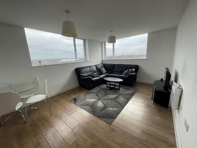 Mere Bank, Liverpool, L17