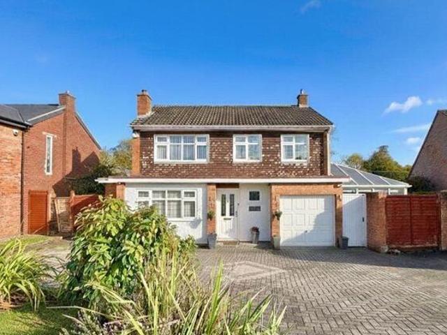 Mere Pool Road, Four Oaks, 3 Bedroom Detached
