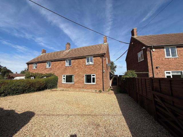 Mere Road, Waltham On The Wolds, LE14 3 bed semi detached house to rent £1,200 pcm £277 pw
