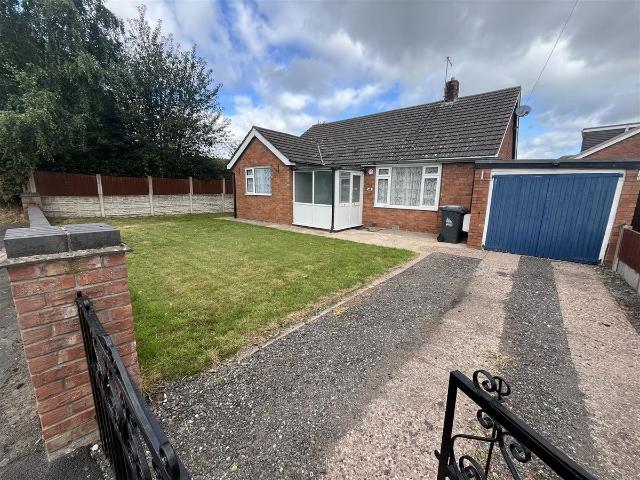 Mere Road, Weston, Crewe CW2, 3 bed detached bungalow to rent, £1,250 pcm | PrimeLocation