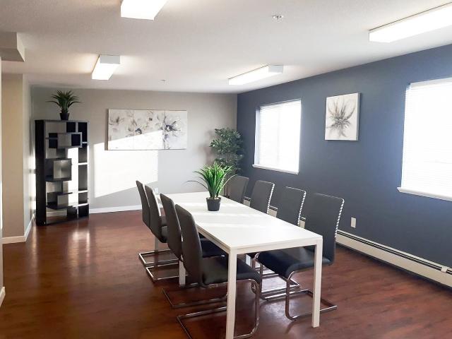 Merecroft Gardens 2 Bedroom Apartment for Rent at 6133 Stanton Dr Sw, Edmonton, AB T6X 0Y3 Summerside