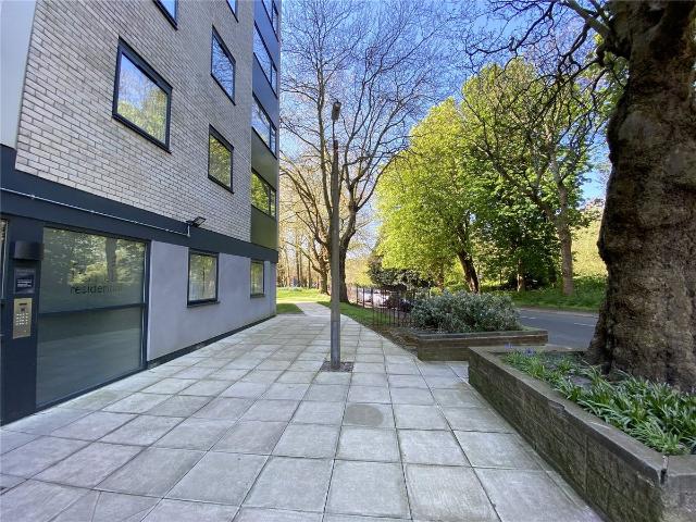 Merebank Tower, Greenbank Drive, Liverpool L17, 2 bed flat to rent, £950 pcm | PrimeLocation