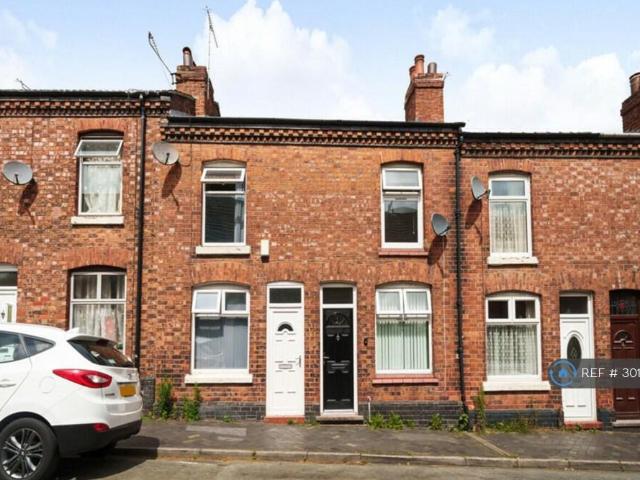 Meredith Street, Crewe, CW1 2 bed terraced house to rent £850 pcm £196 pw