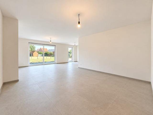 MERENDREE – Nieuwbouwwoning met 3 slaapkamers, bureau, ga.