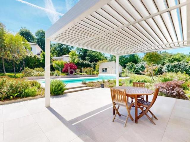 Villa familiale 164 m² 5 chambres Piscine Terrain arboré 2 574 m² Mérenvielle