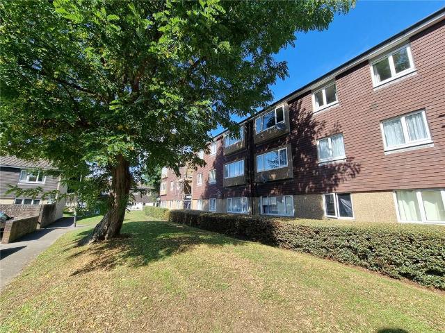 Merganser Close, Gosport, PO12 2 bed flat to rent £1,100 pcm £254 pw