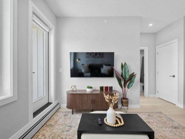 Merganser Drive West