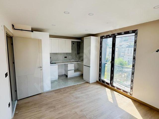 MERHABA EMLAK'TAN VADİPARKTA SİTE İÇERİSİNDE KİRALIK 1+1 DAİRE