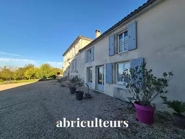 Mérignac 16200 Achat / Vente maison 14 pièces t14 piscine jardin