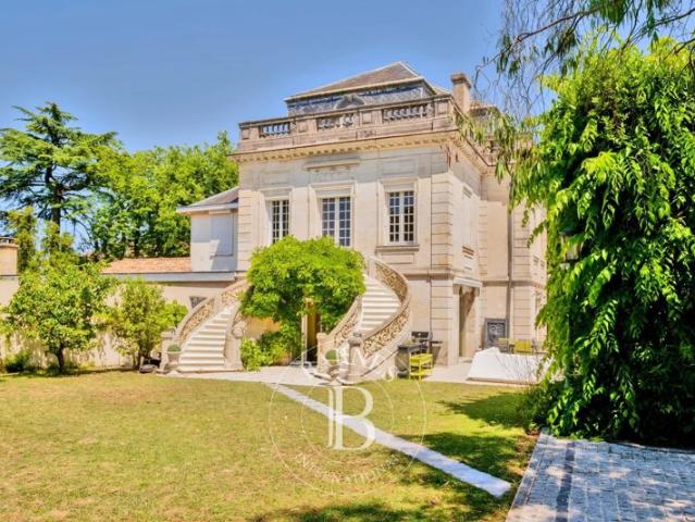 Mérignac Saint Augustin Maison de 250 m² Jardin Piscine Carport