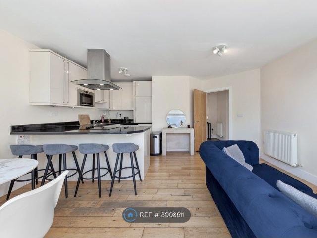 Meridian Court, London SE15, 1 bed flat to rent, £1,850 pcm | PrimeLocation