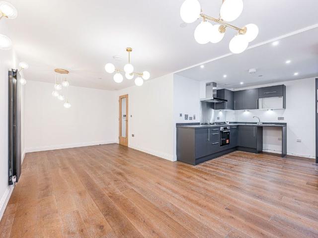 Meridian Point, Greenwich, London SE8, 3 bed flat to rent, £4,100 pcm | PrimeLocation