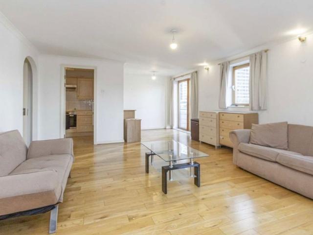 Meridian Place, E14, London