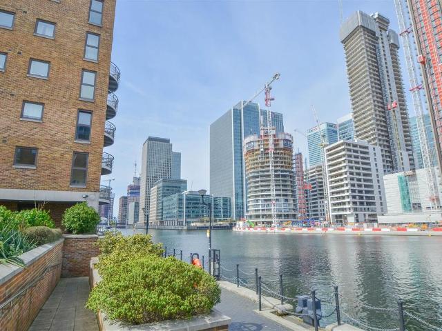 Meridian Place, London E14, 1 bed flat to rent, £1,900 pcm | PrimeLocation