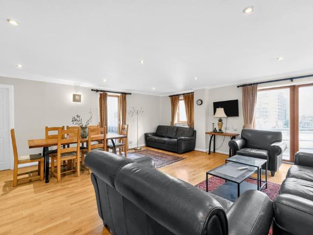 Meridian Place, London, E14 4 bed penthouse to rent £4,500 pcm £1,038 pw