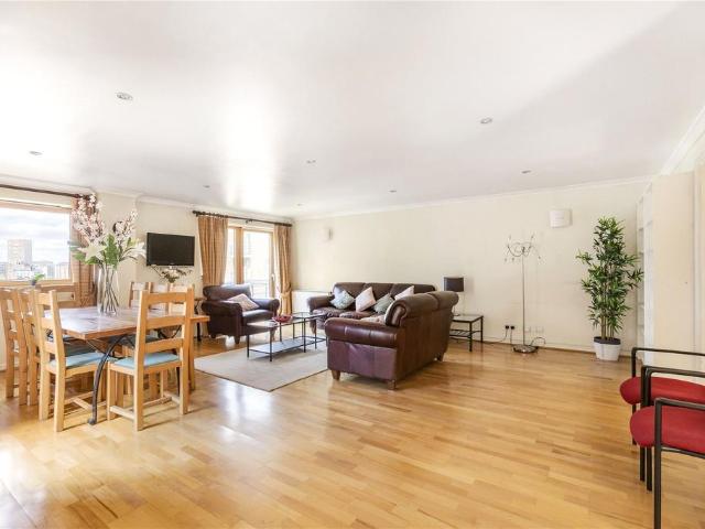 Meridian Place, London, E14 4 bed penthouse to rent £4,650 pcm £1,073 pw