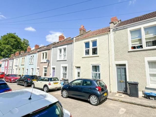 Merioneth Street, Victoria Park, BS3 4SL 2 bed terraced house to rent £1,800 pcm £415 pw