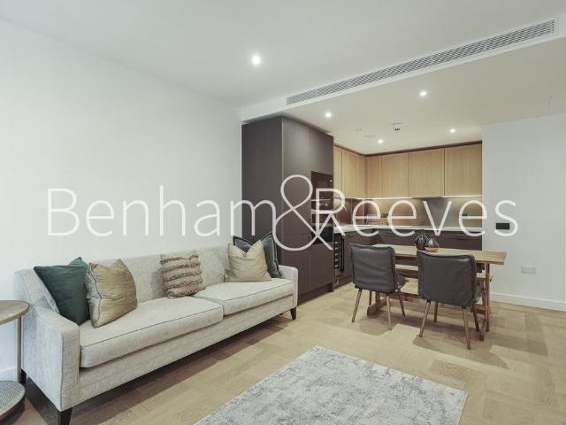 Merino Gardens, Wapping E1W 1 bed apartment to rent £3,100 pcm £715 pw