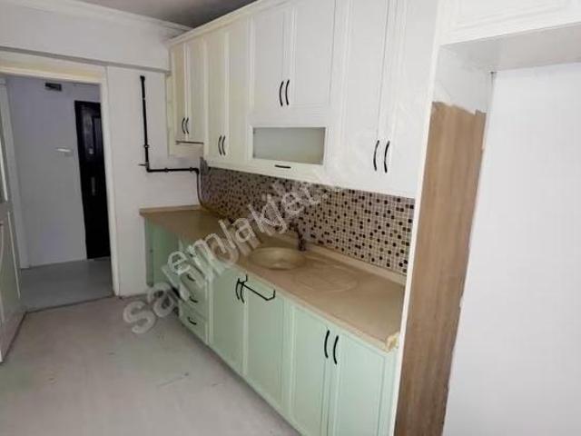 Merkez Cami Yakını 2+1 Doğalgazlı Ara Kat Daire
