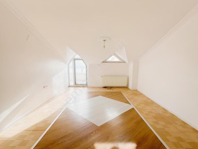 Merkez Gayrimenkulden Gürpınarda 4+2 Kiralık Dubleks