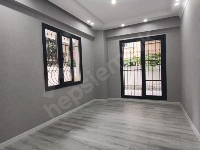 MERKEZ DE 2+1 KAPALI MUTFAKLI YERDEN ISITMALI SIFIR BAHÇE KATI FIRSAT DAİRE