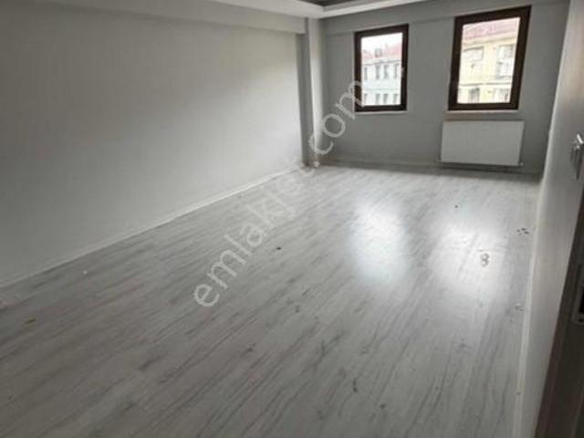 Merkez De Kiralık Kullanışlı Daire