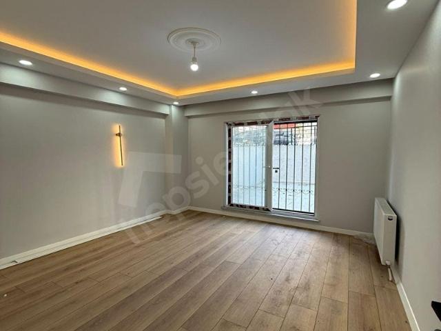 MERKEZ EMLAKTAN KELEPİR FİYATLI 2+1 EBEVEYN BANYOLU DAİRE !