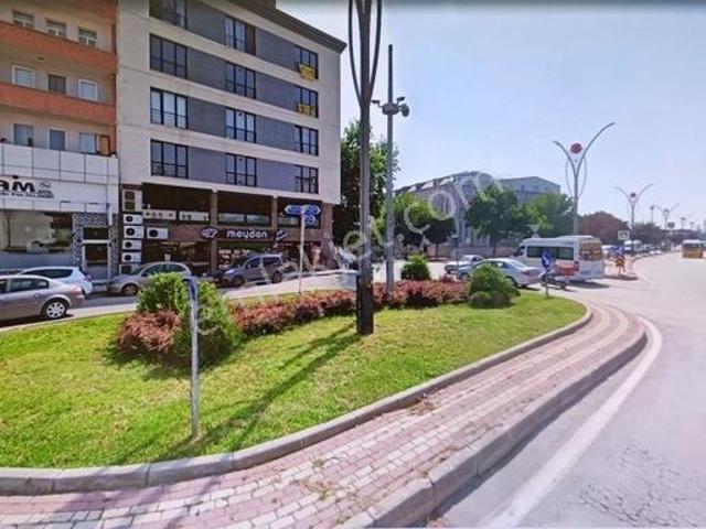 Merkez Hastane Caddesi 2+1.3.kat.118m2 Arakat Daire