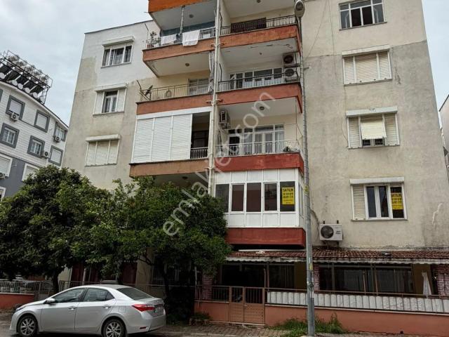 Merkez Mahallesinde Caddeye Sıfır 2+1 Satılık Daire