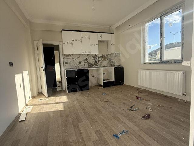 MERKEZ SELÇUK MAHALLESİ SATILIK 1+1