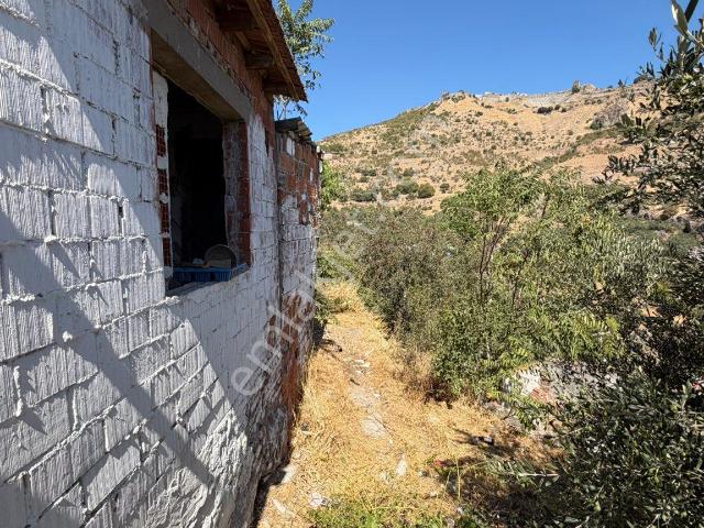 Merkezde 143 Metre² Tadilat Gerektiren Arsa