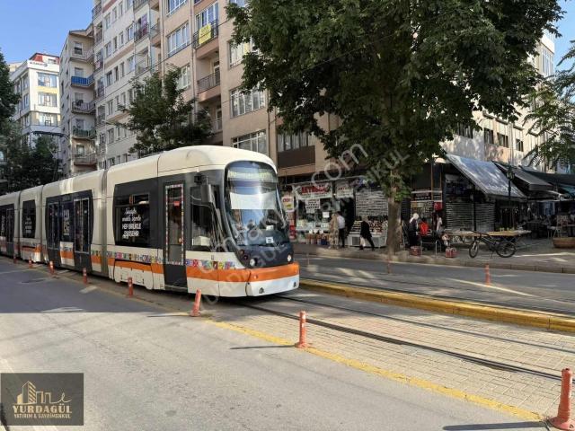 Merkez'de 2 Eylül Cad'nde 7 Yıllık lüx asansörlü Kiralık 3+1