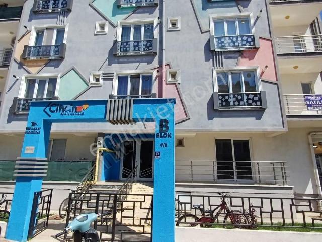 Merkezde,troya Caddesinde Sarıcay Mevkiinde 1+1 Daire