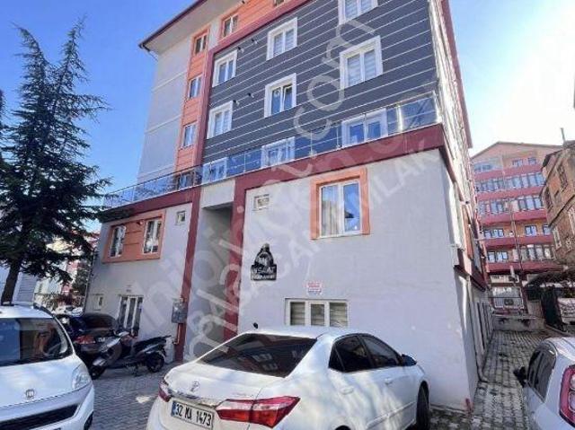 Merkezde Viller Apart'ta Asansörlü Satılık Ara Kat 2+1 Apart !
