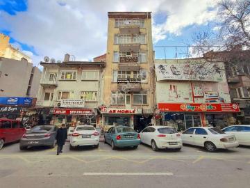 Merkez'de Ambaryolu Üzerinde Merkezi Konumda Asansörlü 3+1 Daire