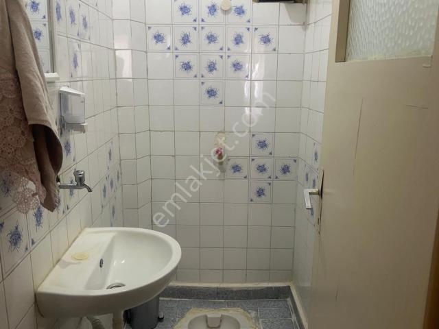 Merkezde Çarşıda Satılık Bakımlı Daire
