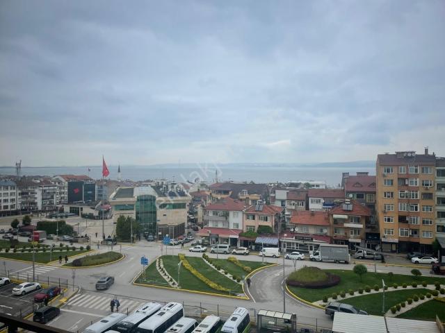 Merkez'de Deniz & Köprü Manzarasıyla Eşyalı Kiralık Daire!