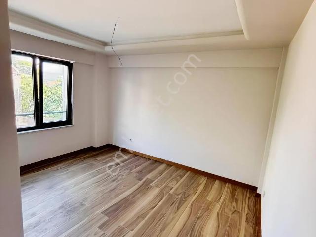 Merkezde Deniz Manzaralı Daire