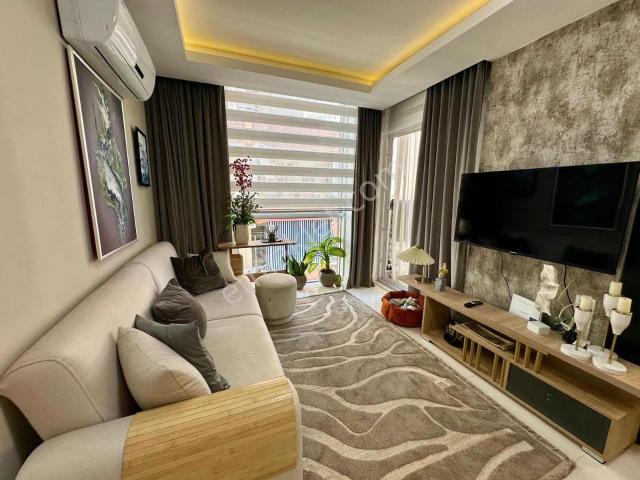 Merkezde Denize 2 Dk Mesafede Satılık 1+1
