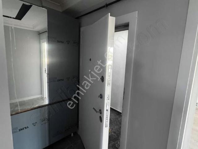 Merkezde Devlet Hastanesi Yanı Site İçinde 2+1 Satılı Daire