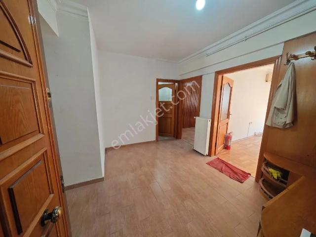 Merkezde Ful Deniz Manzaralı Mükemmel Daire