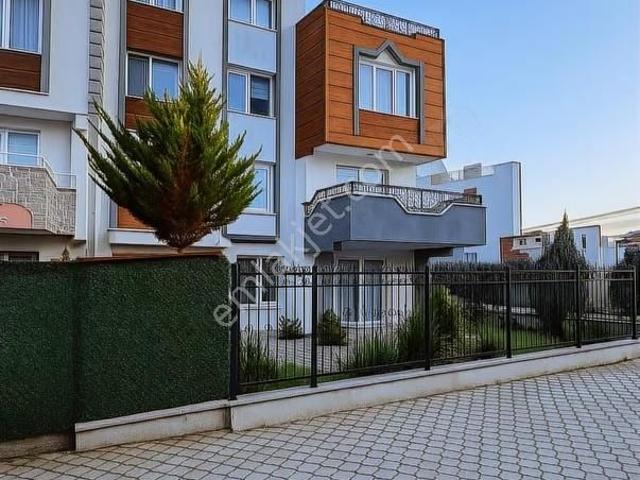 Merkezde | Hangül Sitesinde | 5+2 Geniş M2'li Tripleksvilllllaa