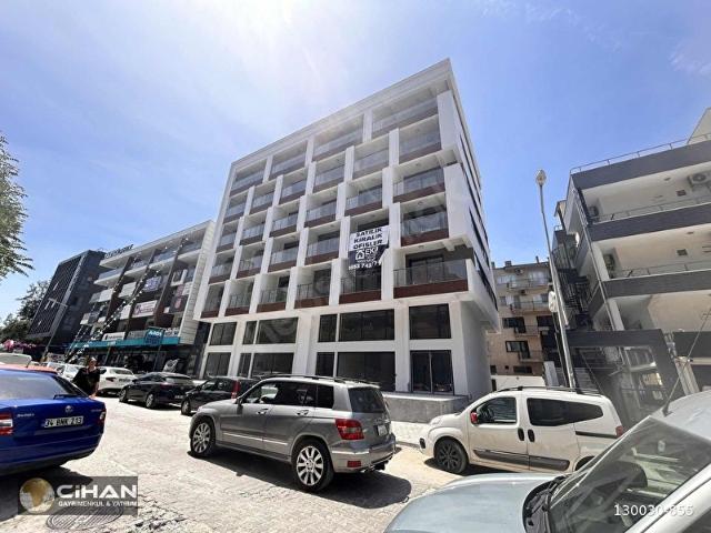 MERKEZDE KİRALIK OFİS