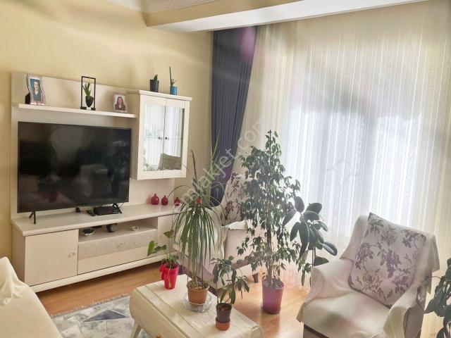 Merkezde Lüks 2+1 Ara Kat Temiz Daire