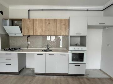 Merkezde Çok İyi Konumda 2+1 Doğalgazlı Ebeveyn Banyolu Daire