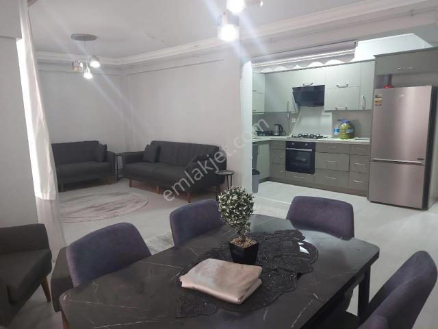Merkezde Otopark Lı Eşyalı 2+1 Kombili Kiralık