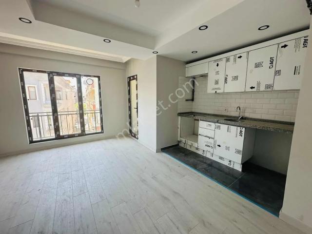 Merkezde Sıfır Bina 120 M² 3+2 2 Banyolu Kiralık Daire
