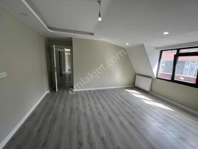 Merkezde Satılık 2+1 90 M2 Sıfır Çatı Katı Daire